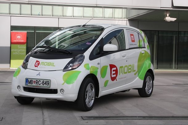 E-avtomobili ta petek na dirki tudi na Ptuju