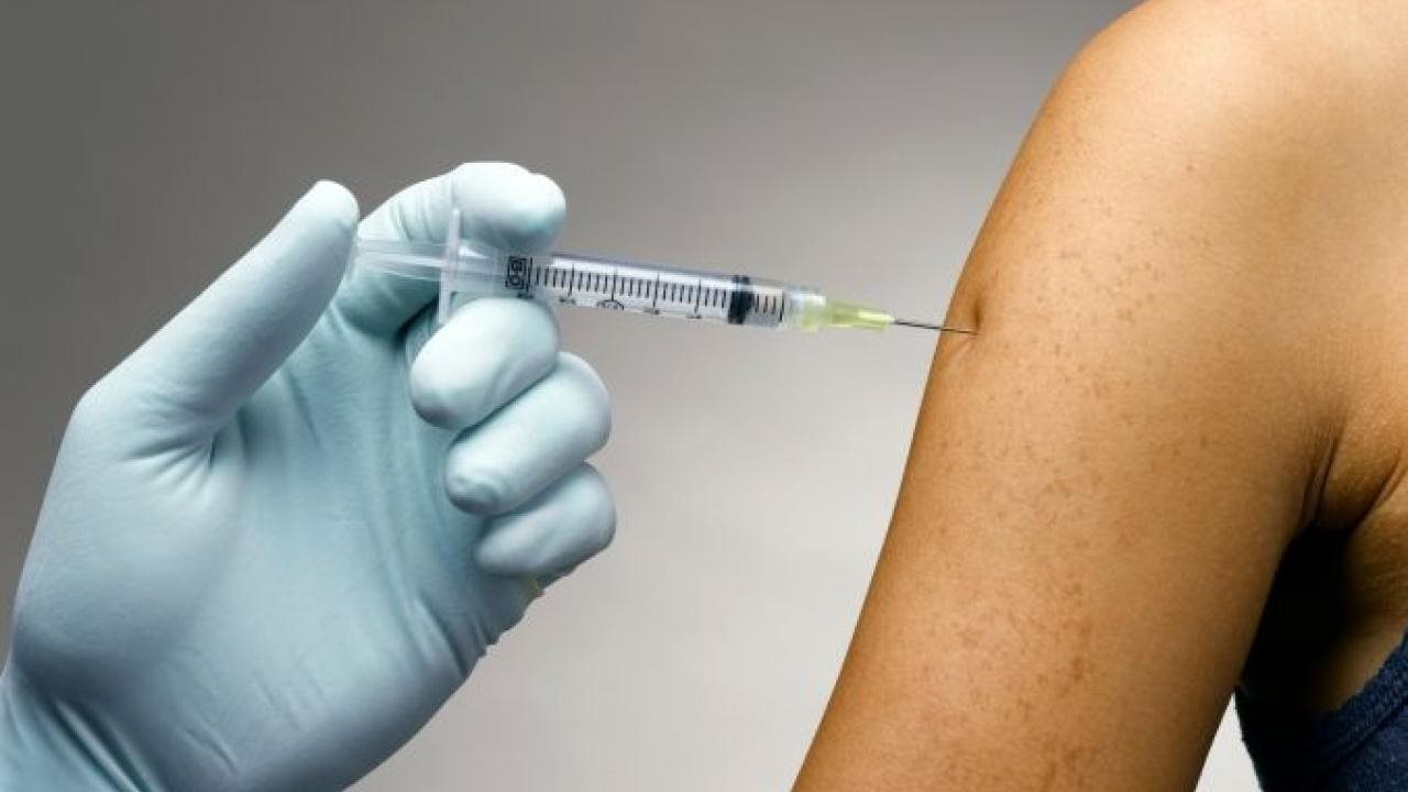  Priporočljiv presledek med cepivom proti Covid-19 in ostalimi cepljenji je 14 dni.
