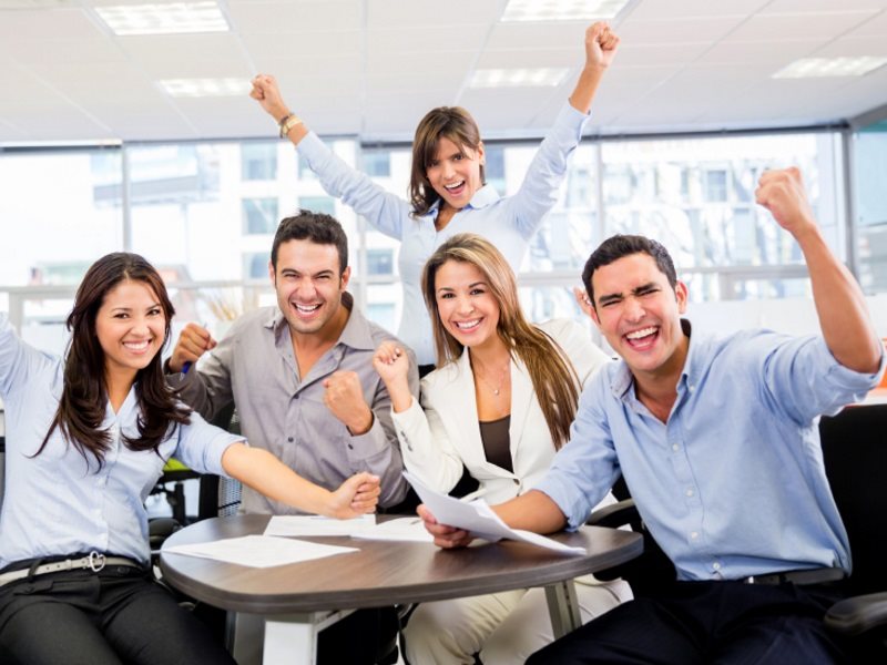 ZA SVOJO OBČINO PREDLAGAL: Vsem zaposlenim plačati uro odmora za _____ ?