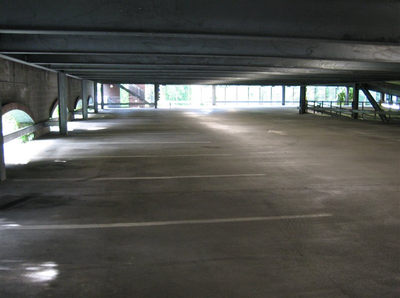 Nezanimivo parkirišče