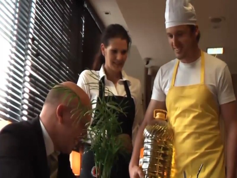 Skrita kamera v restavraciji