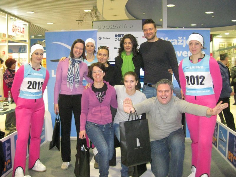 Vražje Slovenke skačejo dlje!